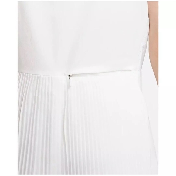 Nike DriFit Golf Dress - Picture 2 of 12